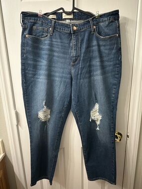 Universal Thread Jeans Straight Leg High Rise Distressed Dark Wash NWOT 18W